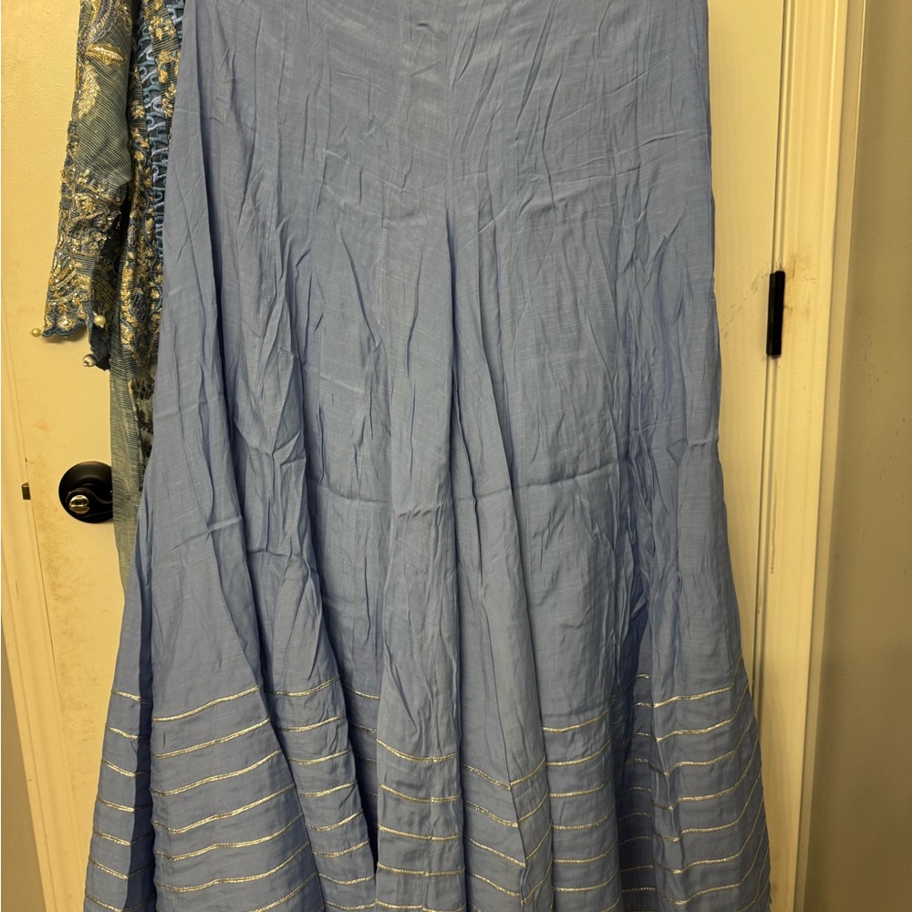 Luxury Blue Net Embroidered Kameez Set ( 4 piece ) - Picture 6 of 7